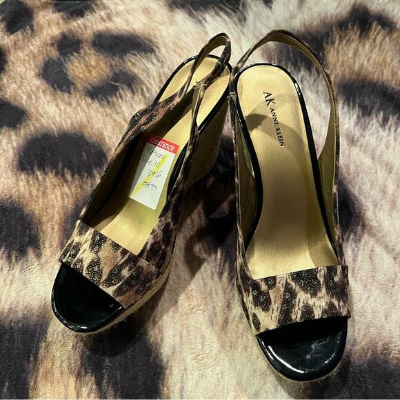 AK Anne Klein Leopard Print Open Toe Espadrille Wedges Women's Size 10 - Picture 1 of 12